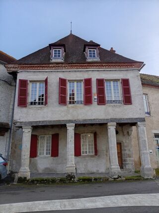  Maison à vendre 14 pièces 327 m²