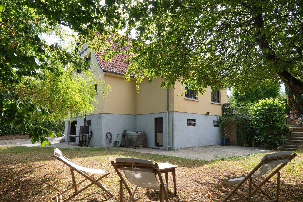 Maison au Mont National 194 m² 8 pièces, terrain 771 m², avec piscine