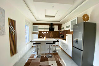  Maison  vendre 8 pices 151 m