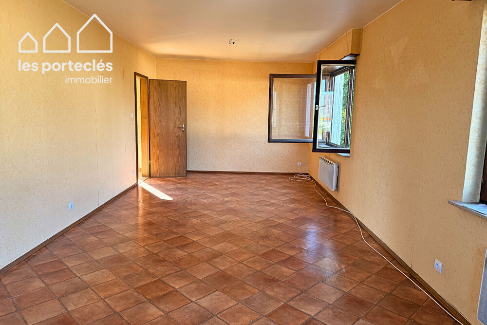 Maison type bungalow 95 m² sur 8 ares