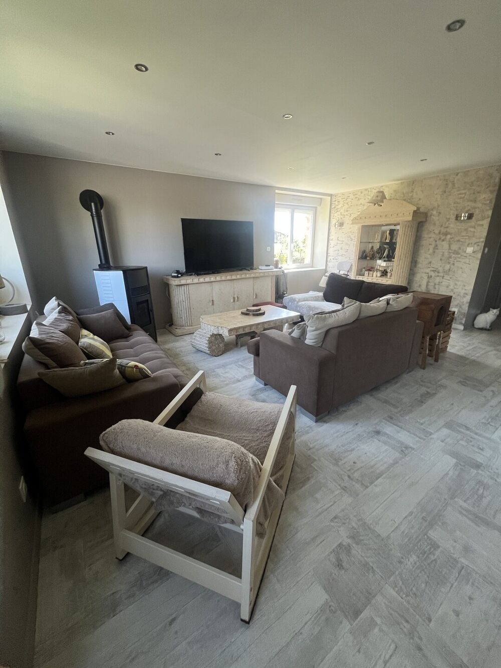 Vente Maison Maison en pierre avec d�pendance et terrain Centr�s