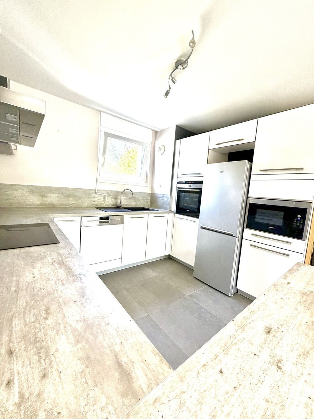 Vente Appartement LINGOLSHEIM – BEL APPARTEMENT AVEC TERRASSE DE 32 M² Lingolsheim