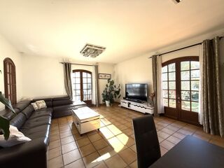  Maison  vendre 8 pices 250 m