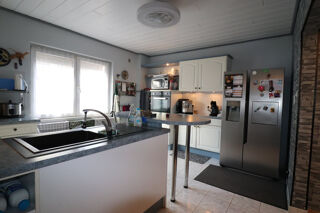  Maison  vendre 6 pices 145 m