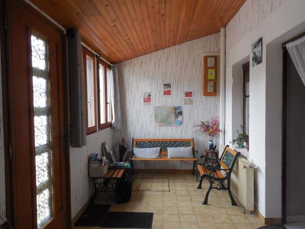 Vente Maison A vendre grande maison dans unique station thermale du Limousin. Evaux les bains
