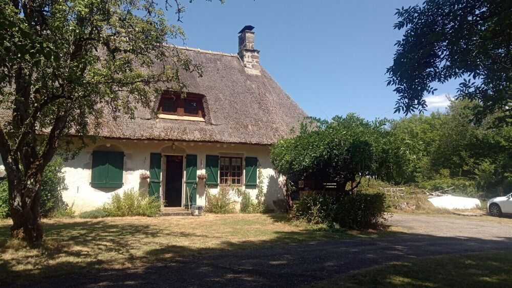 Vente Maison MAISON EN PIERRES , COUVERTE EN CHAUMES SUR 7265 M² DE TERRAIN Latronche