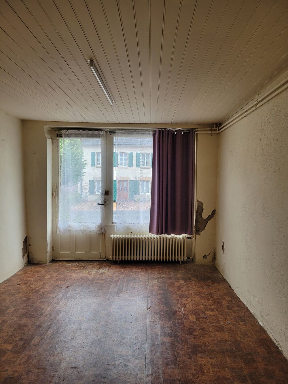 Vente Maison Maison  + anciens commerces prix sacrifié Lastic
