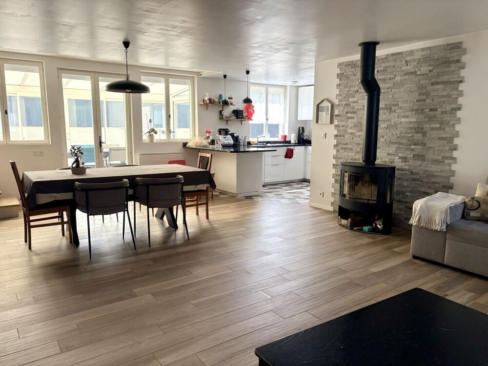 Vente Maison Maison Familiale de Charme – 131m² Carrez (151m² hab) – Fort Potentiel élancourt