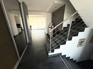  Maison  vendre 7 pices 175 m