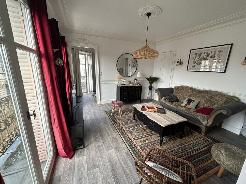 Vente Appartement Troyes Hyper Centre, Très Bel appartement T3, rénové et vendu meublé. Troyes