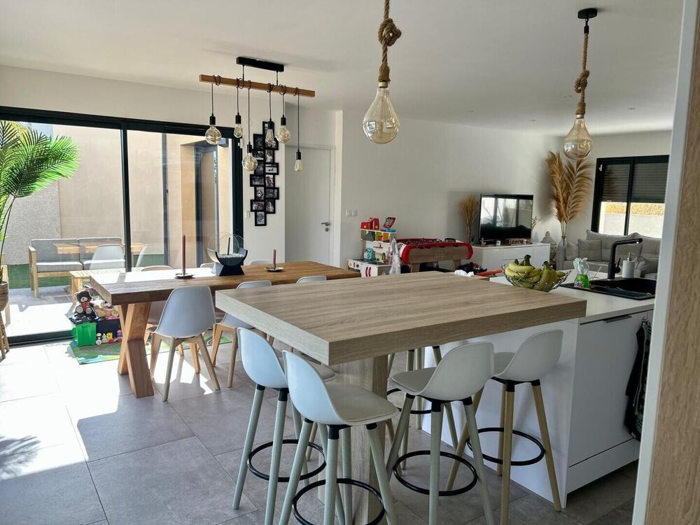 Vente Maison COUP DE CŒUR pour cette adorable villa individuelle récente de 2023. Restinclières