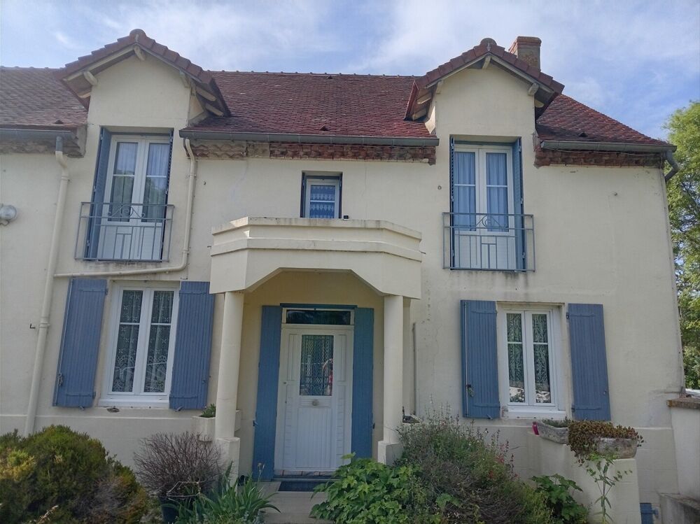 Vente Maison Maison de caractère dans un des plus beaux villages de France Charroux