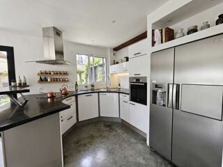  Maison à vendre 10 pièces 220 m²