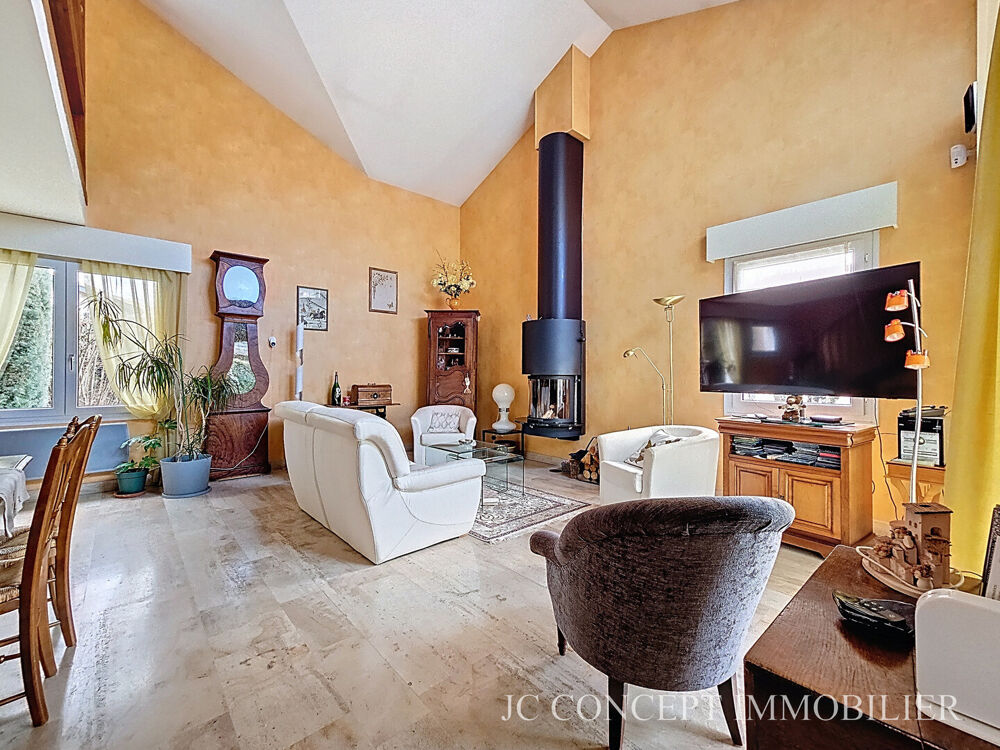 Vente Maison Maison d'architecte au calme 165 m² + garage 38 m² Charnay-lès-mâcon