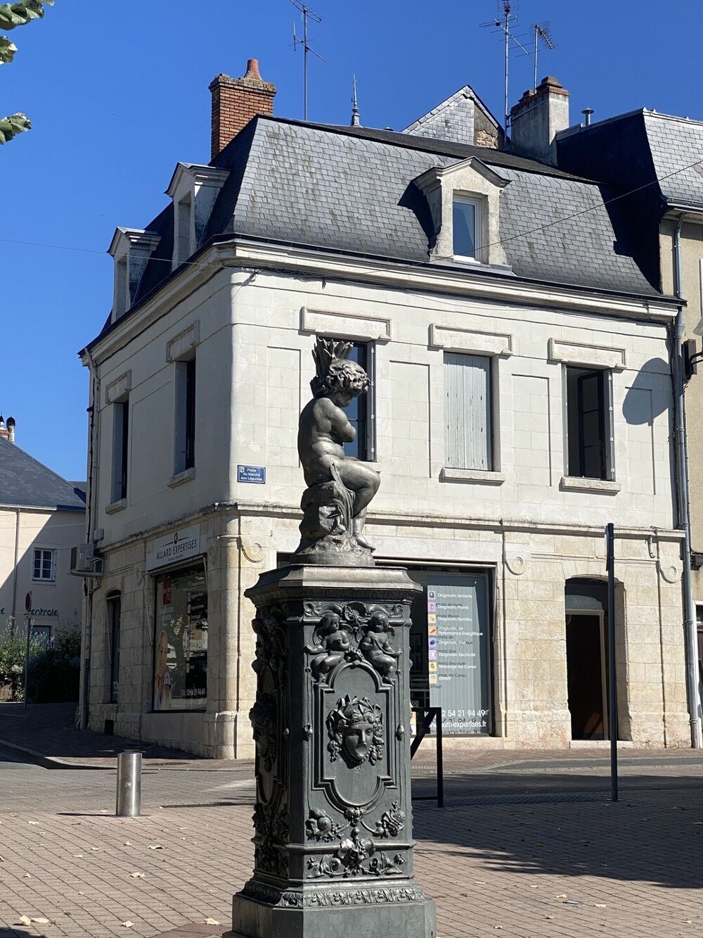 Vente Hôtel particulier Immeuble de Caractère Issoudun