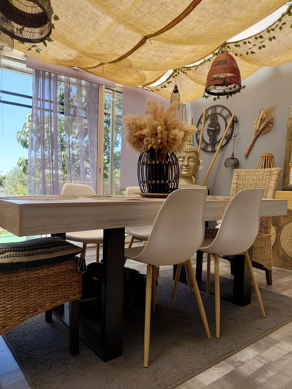 SUPERBE VILLA ATYPIQUE DE 210 M² HAB SUR 1296 M² DE TERRAIN