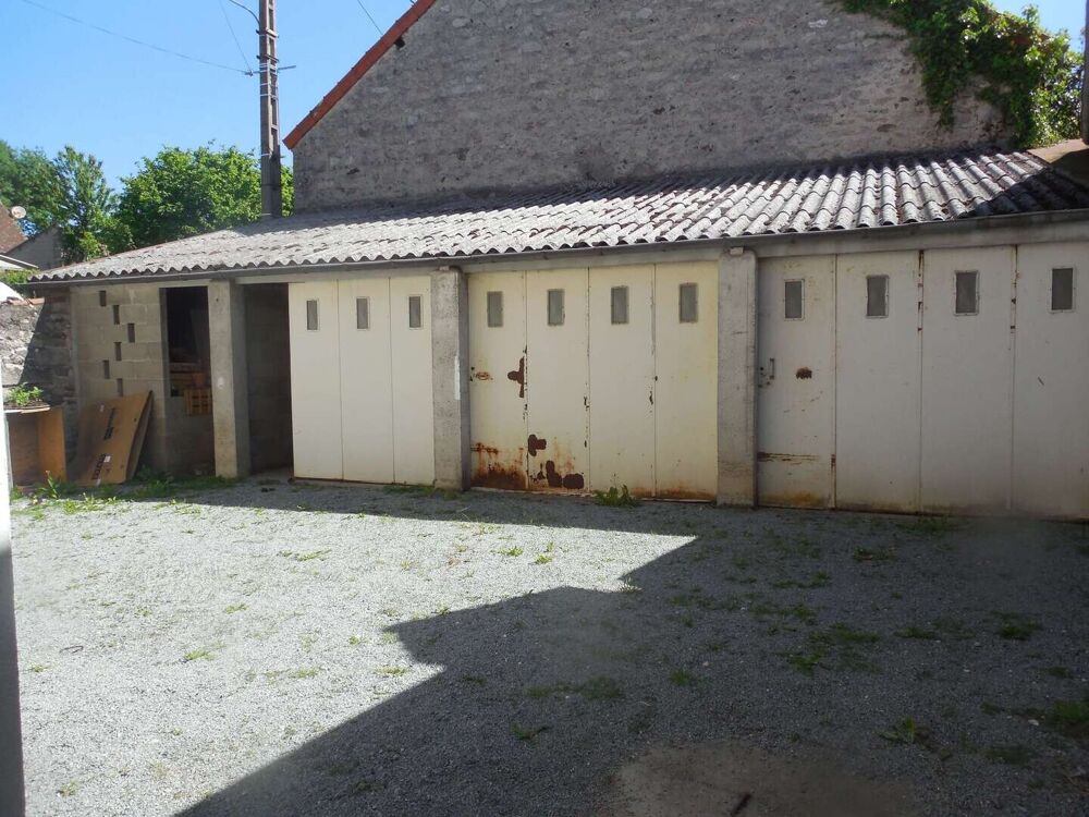 Vente Maison Maison de 106 m² partiellement louée au rez de chaussé. Boussac