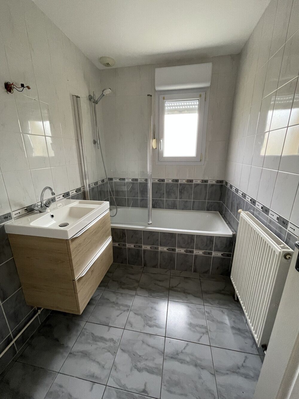 Vente Maison Maison individuelle, 3 chambres, garage et jardin clos Watigny