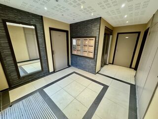  Appartement à vendre 4 pièces 82 m²