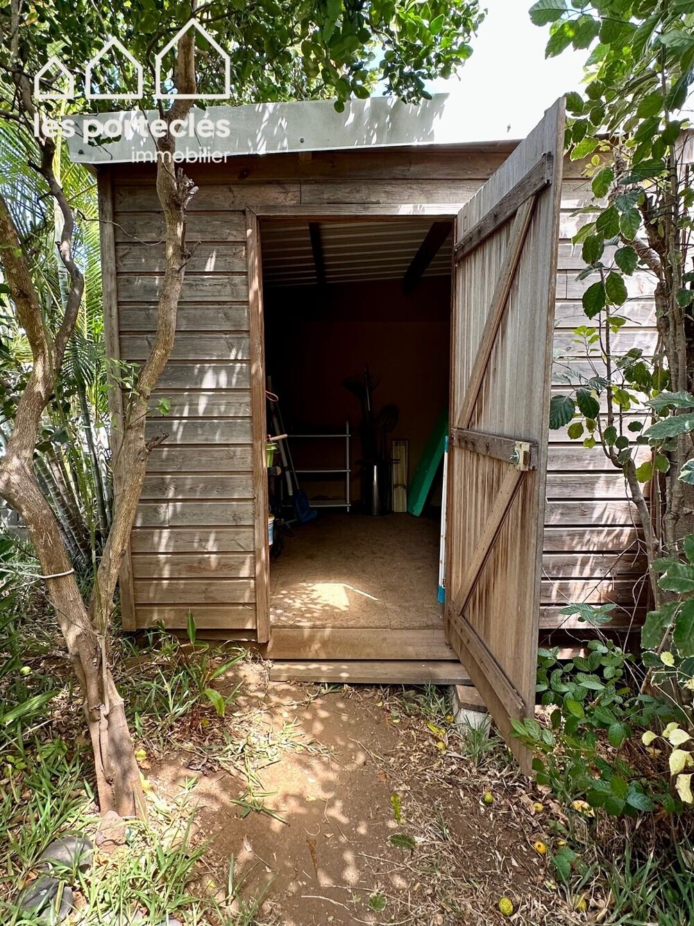 à vendre  Maison L' Étang-Salé (97427)