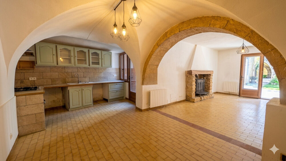 Maison 6 pièces 101 m² · à Lauris · 101 m² · 230 000 €
