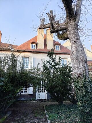  Maison à vendre 14 pièces 327 m²