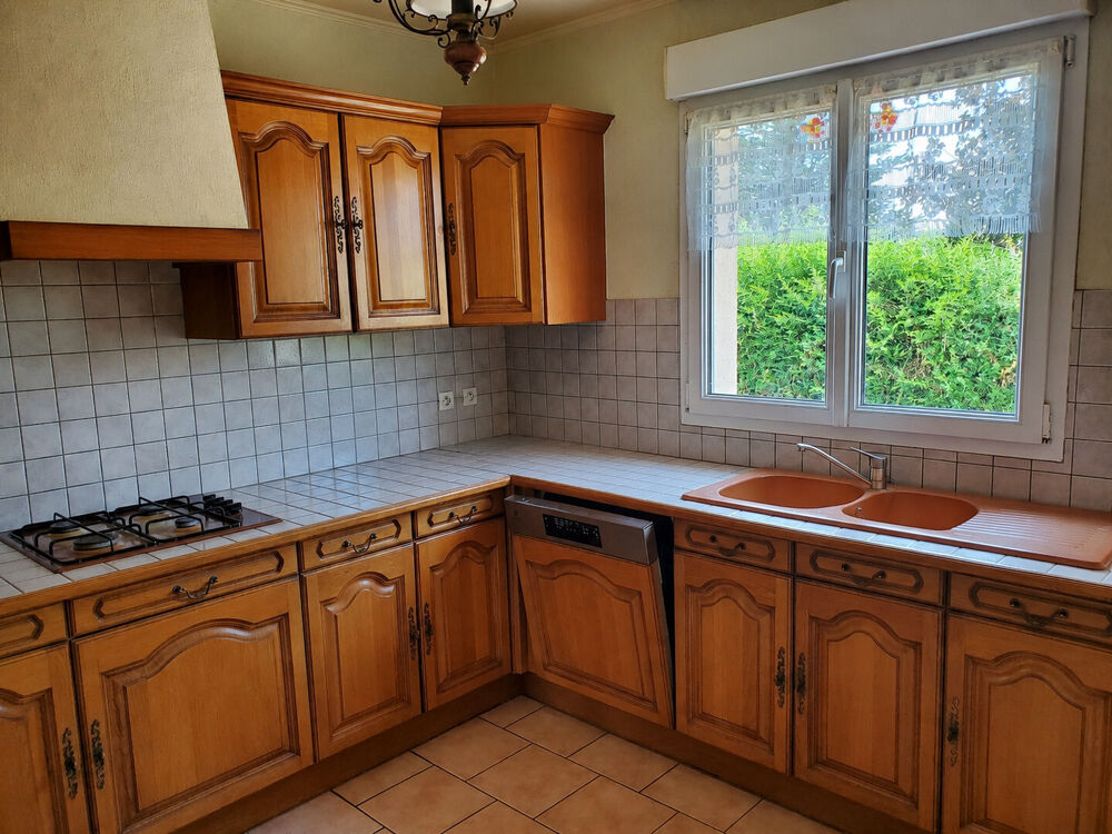 Vente Maison 10 kms de Verneuil Pavillon trois chambres avec sous-sol Verneuil sur avre