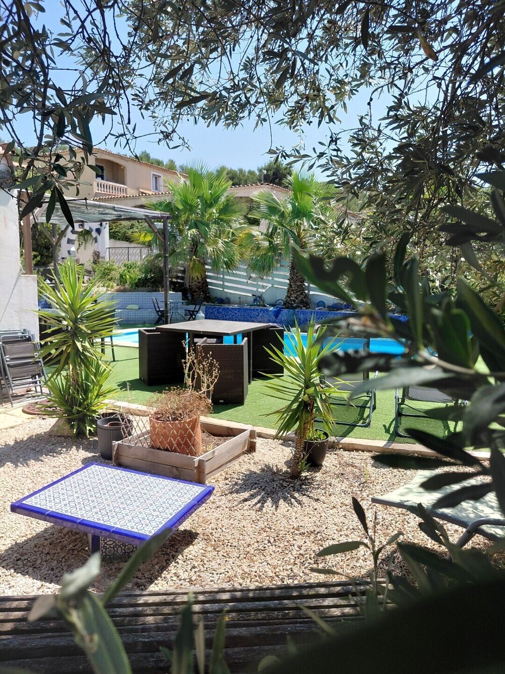 Vente Maison SUPERBE VILLA  ATYPIQUE DE 210 M² HAB SUR 1296 M² DE TERRAIN Ensues la redonne