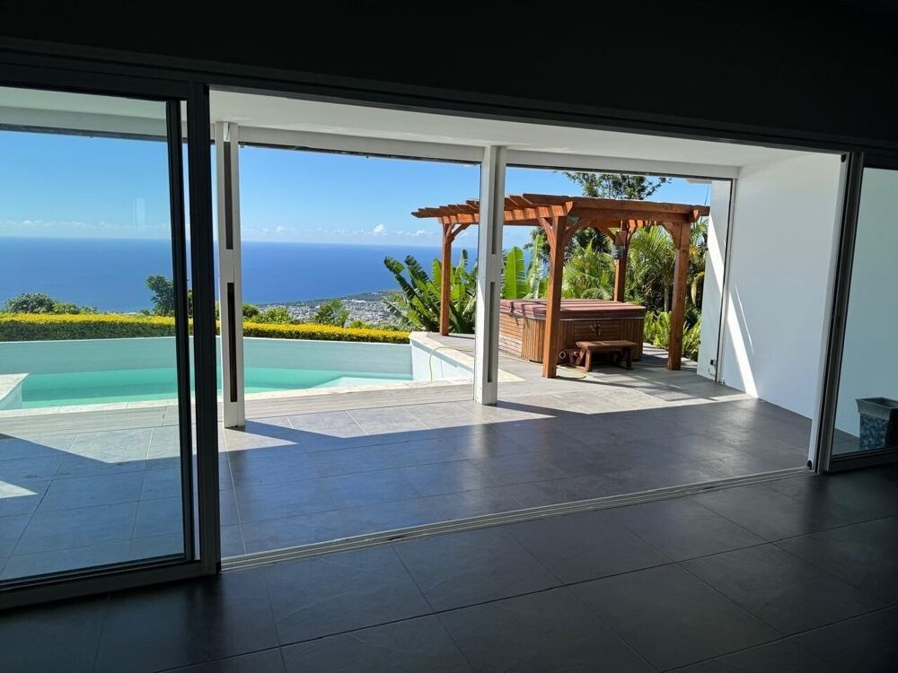 Villa de standing - 6 pièces 240m² - Vue mer imprenable