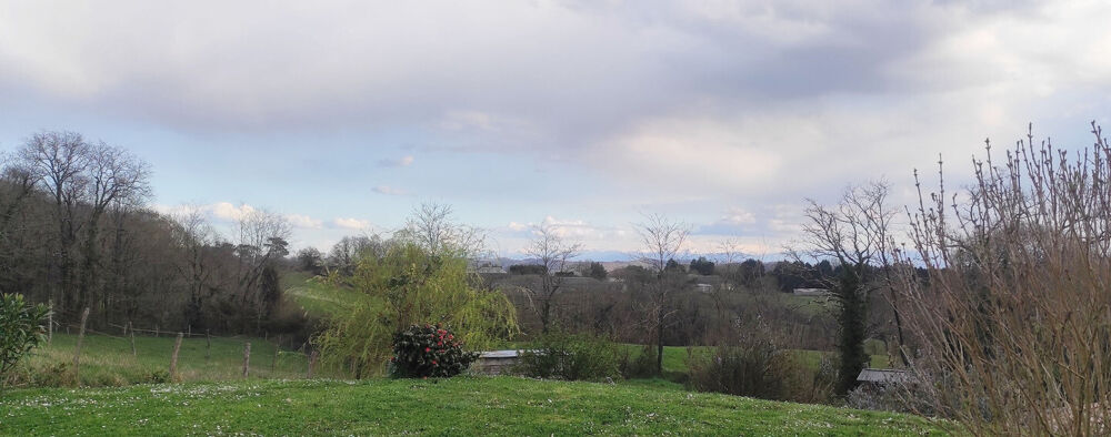 MAISON PASSIVE AVEC PANORAMA SUR LES PYRENEES