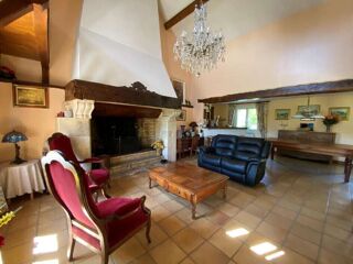  Maison � vendre 10 pi�ces 303 m�