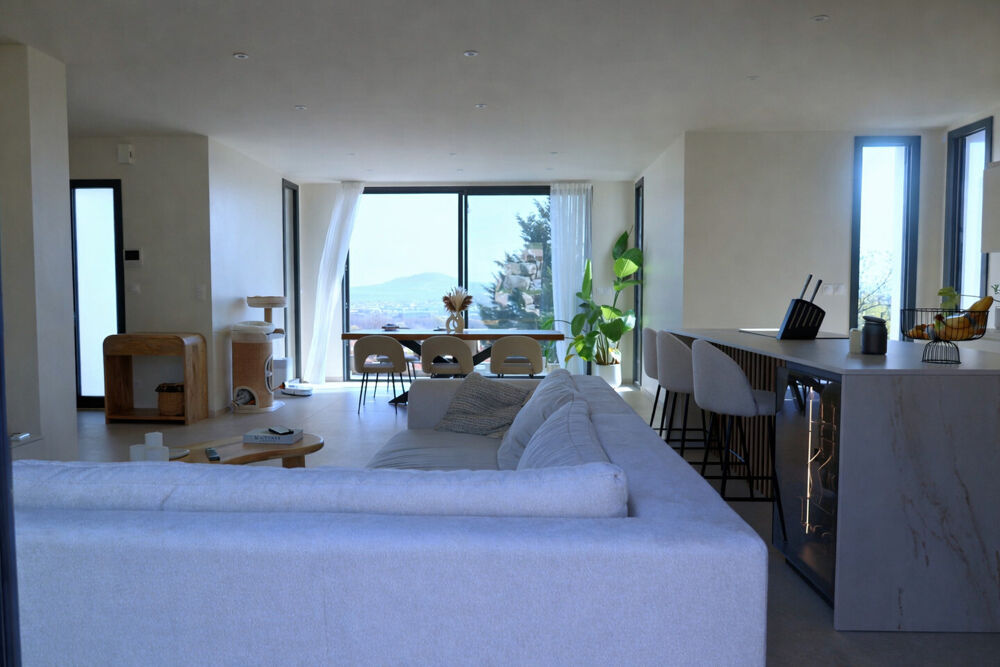 � vendre  Villa P�rignat-l�s-Sarli�ve (63170)