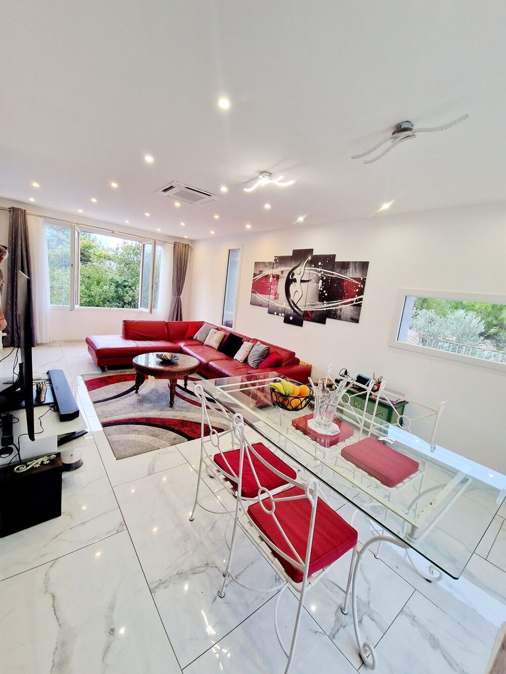 Vente Appartement DUPLEX  D'ENVIRON 90m2 AVEC TERRASSE DE 90m2 ET UN JARDINSUR LE ROVE Le rove