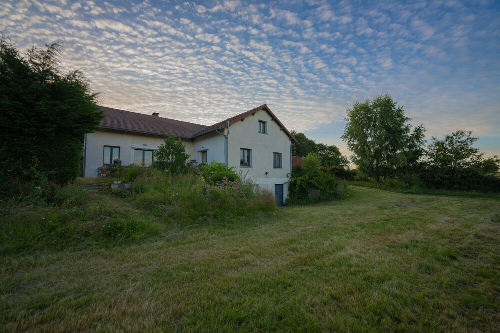 Belle Villa/Gite avec vue imprenable sur la chaîne des Puys !