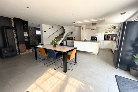   Maison contemporaine 145 m� avec piscine Maison - 5 pi�ce(s) - 145 m�