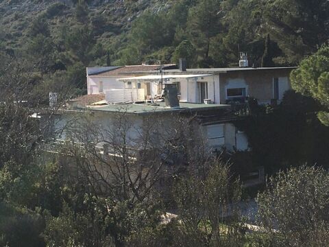   DUPLEX  AVEC TERRASSE ET JARDIN SUR LE ROVE Appartement - 3 pi�ce(s) - 90 m�