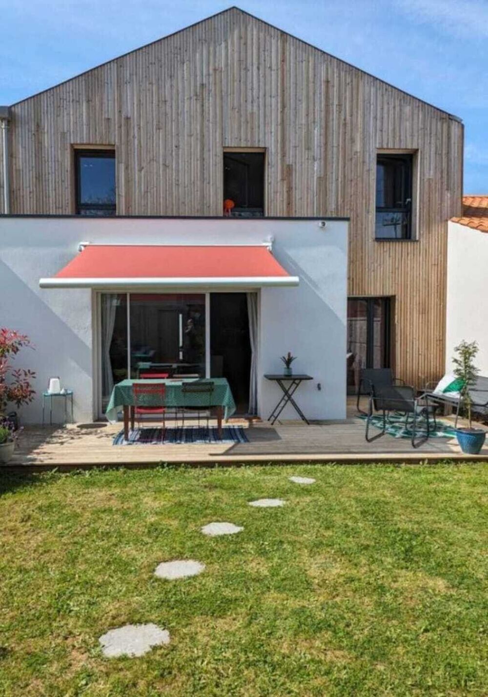 Vente Maison Maison récente T5 avec jardin, terrasse, double garage et DPE A Périgny