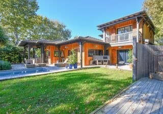  Villa à vendre 8 pièces 220 m²