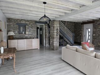  Villa à vendre 8 pièces 238 m²