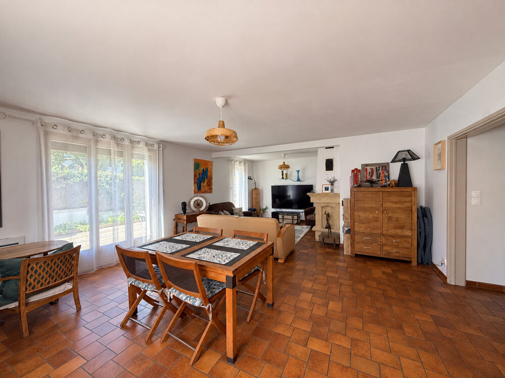 Vente Maison Aubière - Maison 145 m² - 4 chambres - Véranda - Garage - Jardin Aubière