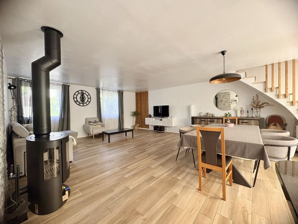 Vente Maison Maison Familiale de Charme – 131m² Carrez (151m² hab) – Fort Potentiel élancourt