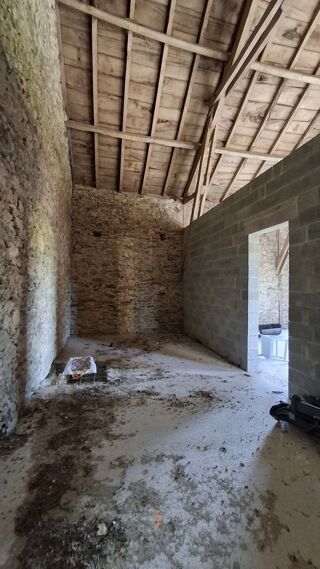  Maison  vendre 6 pices 270 m