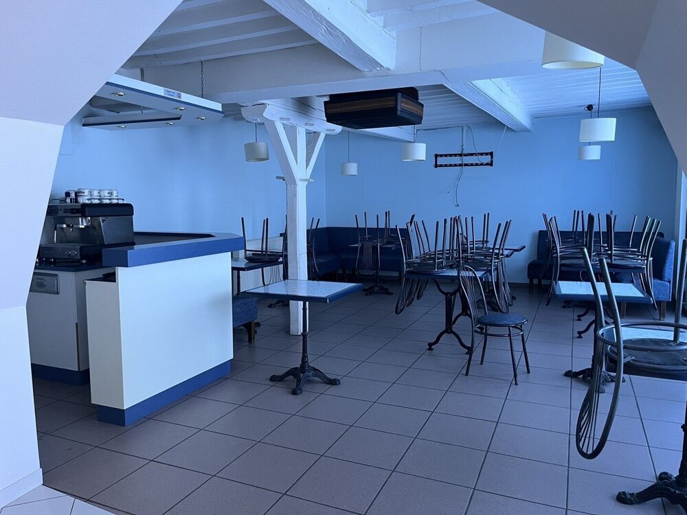 Vente Immeuble Immeuble : 1 appartement 1 local commercial 1 garage  2 ateliers. Morhange