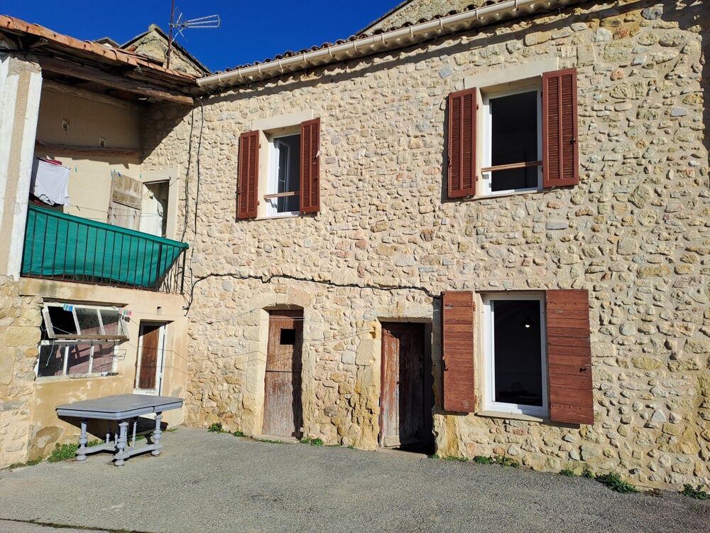 EN EXCLUSIVITE Maison de village au pied du Luberon