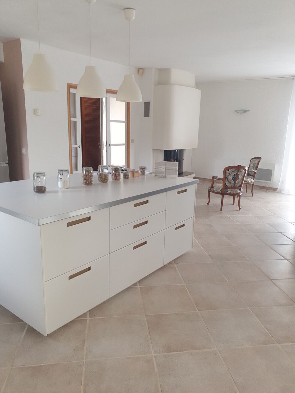 VILLA PLAIN PIED 130 M² (loi carrez hab.) sur 500 m² env. de terrain