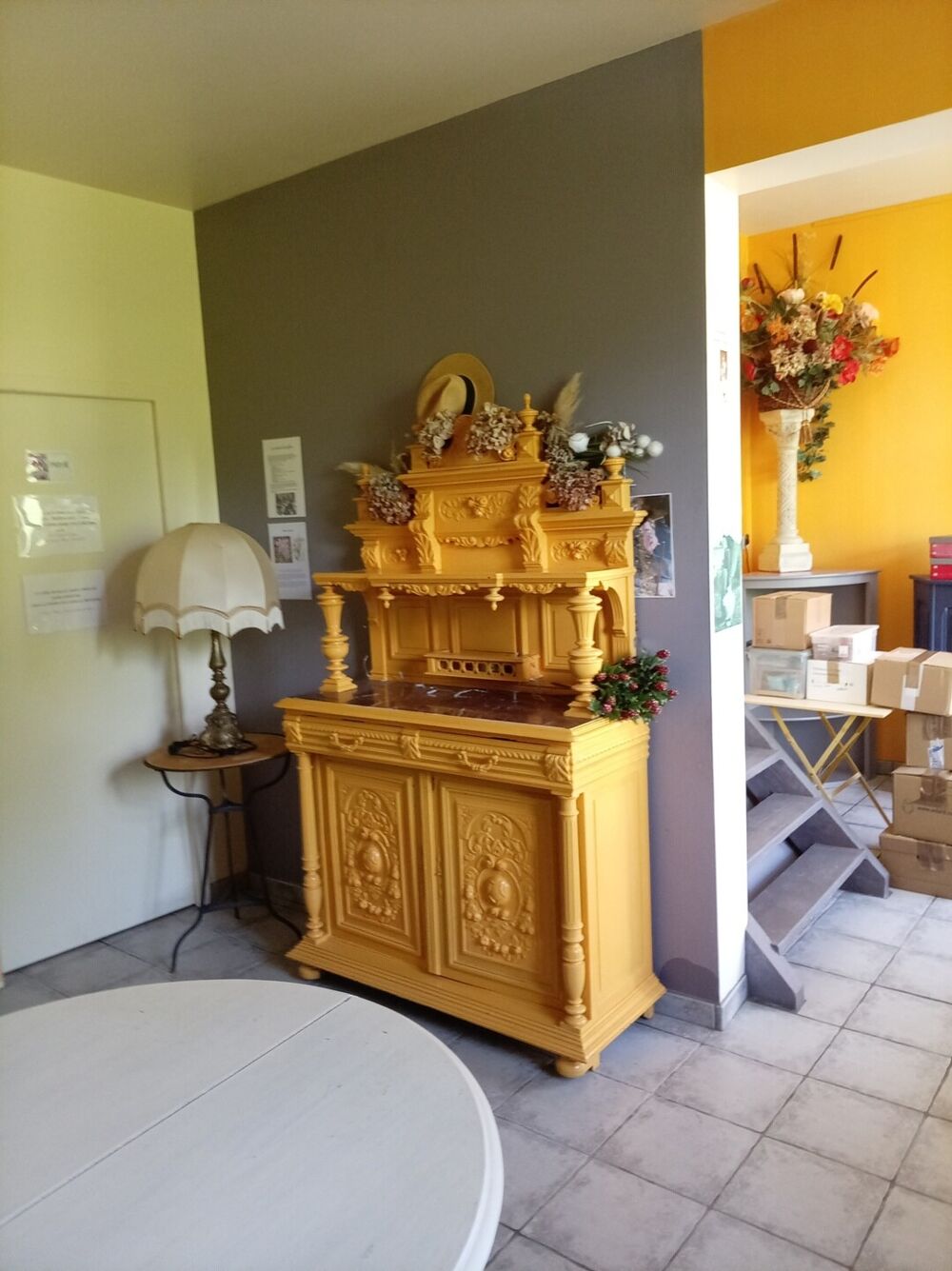Vente Maison Maison et boutique au centre d'un des plus beaux villages de France Charroux