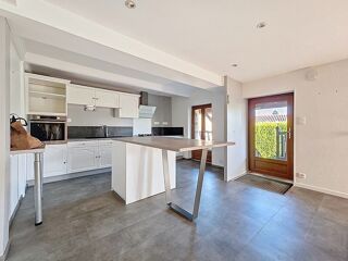  Maison  vendre 6 pices 132 m