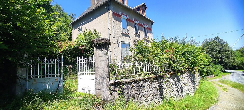 Maison 10 pièces 179 m² · à Liginiac · 179 m² · 189 000 €