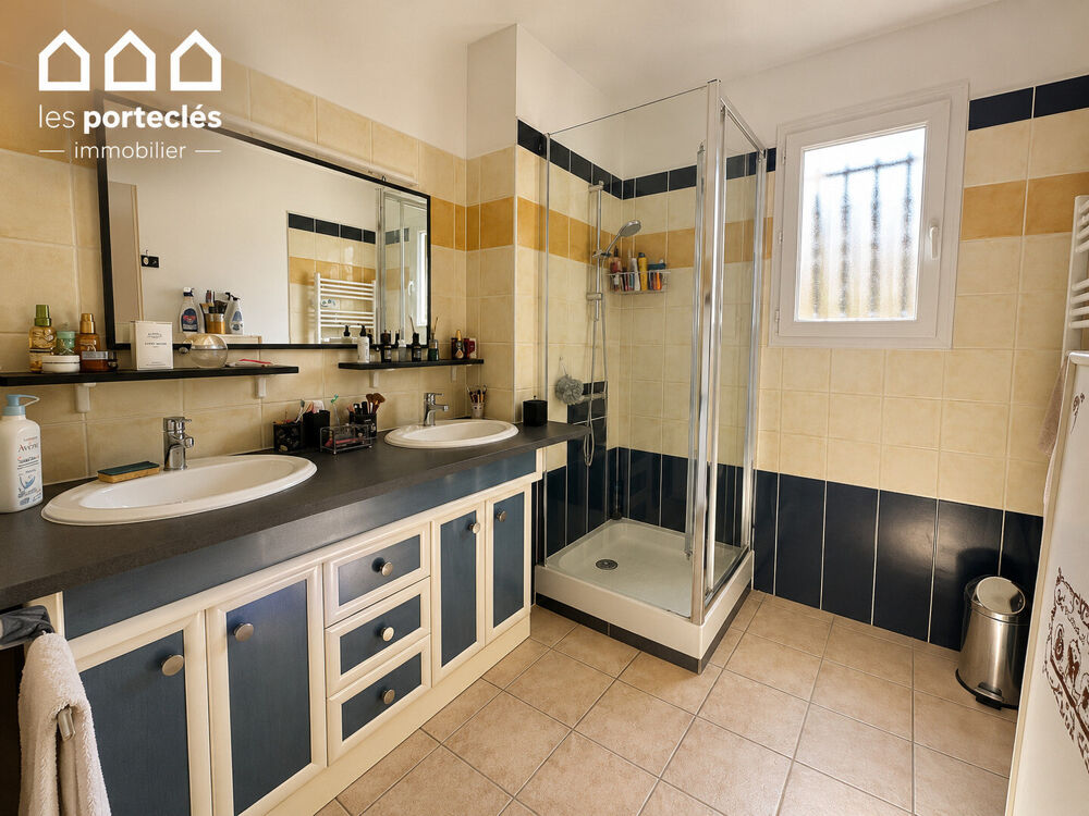Vente Maison 90m², 3 chambres, garage aménagé et 325 m² de jardin Pont-saint-esprit