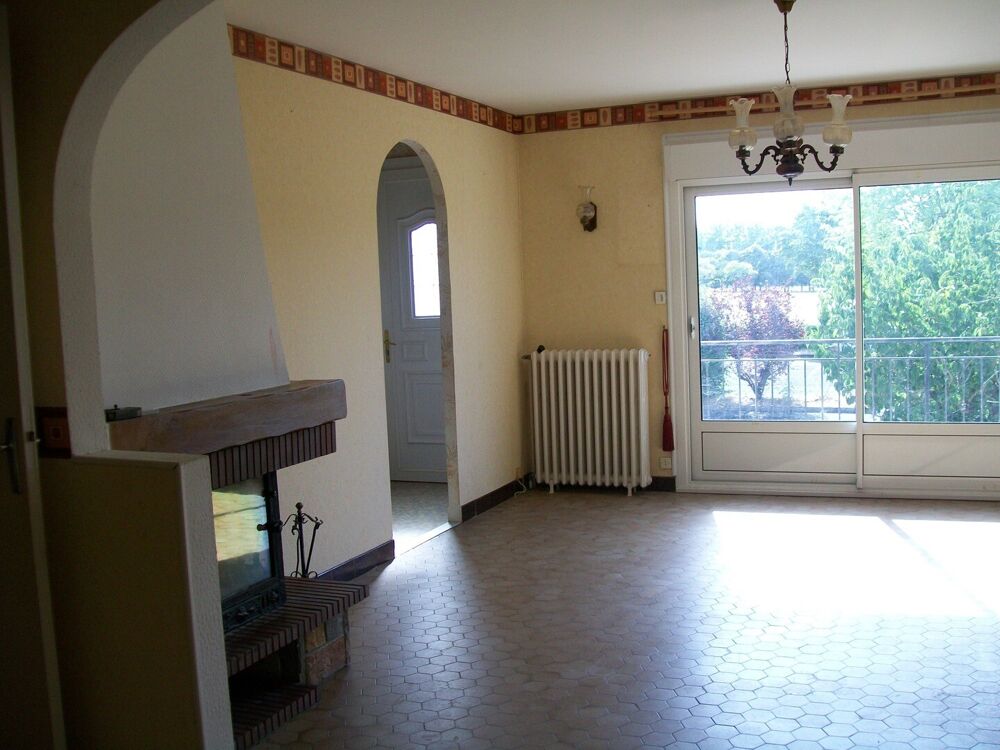 Vente Maison Maison d'habitation 126m2 rez-de-chaussée + étage sur terrain de 600m2 Saint georges sur loire